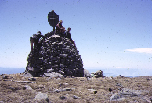 Summit_Cairn.png